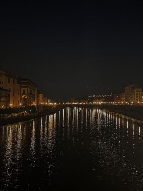 Florence Italy Aesthetic Night, Florence At Night, Italy At Night Aesthetic, Italy Night Aesthetic, Florence Italy Aesthetic, Italy At Night, Florence Aesthetic, Tropea Italy, Italy Night