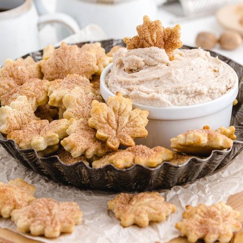 Pie Crust Chips with Cinnamon Dip Pie Crust Cookies And Dip, Pie Crust Chips And Cinnamon Dip, Cinnamon Sugar Pie Crust, Pie Chips, Cinnamon Dip, Pie Crust Chips, Pie And Chips, Sugar Pie Crust, Pumpkin Pie Dip