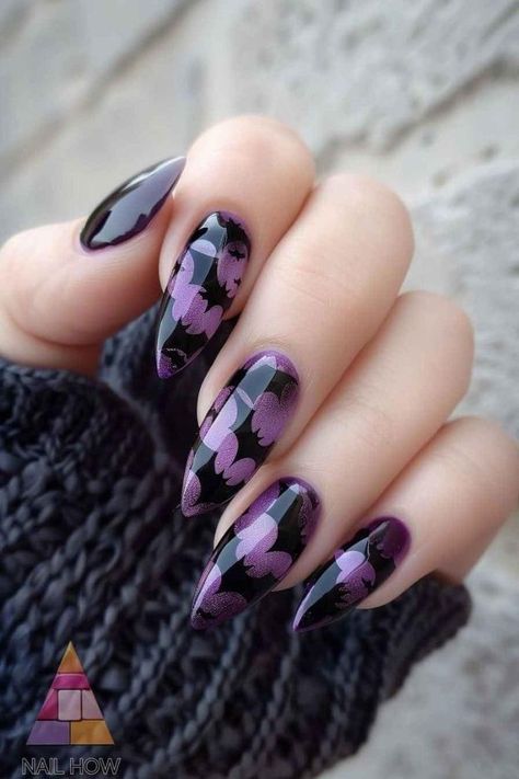 Purple Bat Nails, Black And Purple Halloween Nails Short, Halloween Nail Designs Purple, Goth Nails Purple, Bat Nails Designs, Dark Purple Nails Designs, Nails Purple Dark, Spring Goth Nails, Purple Goth Nails