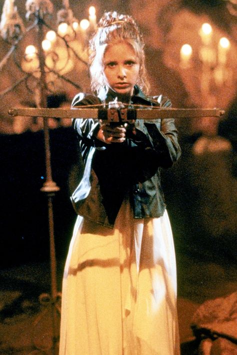 BUFFY THE VAMPIRE SLAYERSarah Michelle Gellar1st Season Buffy Style, Buffy Summers, Promotional Image, Joss Whedon, Sarah Michelle Gellar, Buffy The Vampire, Crossbow, Buffy The Vampire Slayer, Vampire Slayer