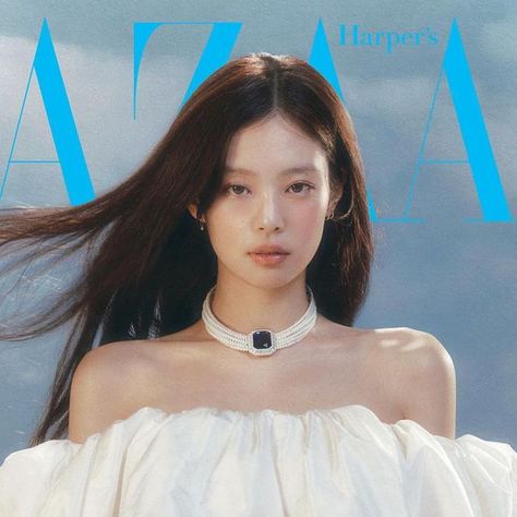 J on Instagram: "☁️🍒☁️🍒@harpersbazaarkorea @jacquemus @studio.parkjongha" Jennie Chanel, Jennie Kim Blackpink, Jennie Lisa, Korean Idol, Black Pink Kpop, Blackpink Jennie, Korean Singer, South Korean Girls, Business Women