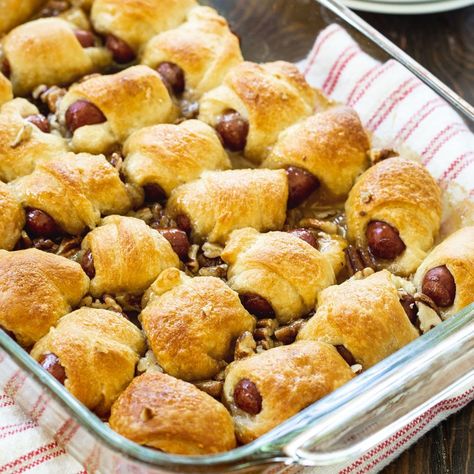 Sweet Little Smokies Rolls #appetizer Little Smokies Crescent Rolls, Cocktail Wieners, Little Smokies Recipes, Smokies Recipe, Best Holiday Appetizers, Little Smokies, Spicy Southern Kitchen, Sweet Appetizer, Brown Sugar Butter