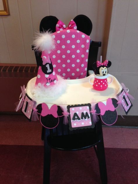 Minnie Mouse High Chair Decoration, Minnie Mouse Chair, Pink Minnie Backdrop, Birthday Chair, High Chair Decorations, Minnie’s Bowtique Party, Pink Minnie Mouse Birthday Party Amazon.com, Minnie Mouse First Birthday, Baby First Birthday Themes