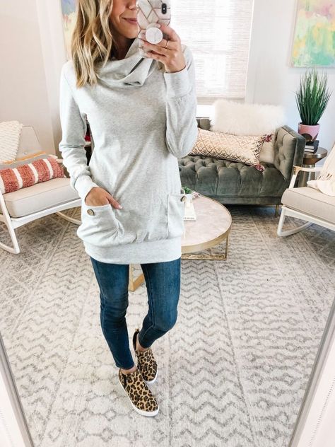 Tunic Tops With Leggings, September Outfits, Fall Tunics, Tunic Outfit, Tunics With Leggings, Tunic Hoodie, Wine Time, Outfits With Leggings, Hoodie Dress