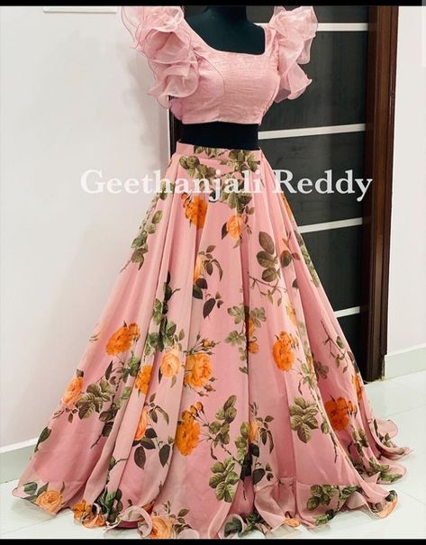 Lehanga Designs Stitched, Organza Crop Top Lehenga Indian, Crop Lehanga Designs, Georgette Crop Top Lehenga, Crop Top Lehenga Stitching Ideas, Girls Crop Tops Lehnga, Floral Lehenga Blouse Designs, Ruffle Blouse Designs For Lehenga, Floral Organza Long Frocks Indian