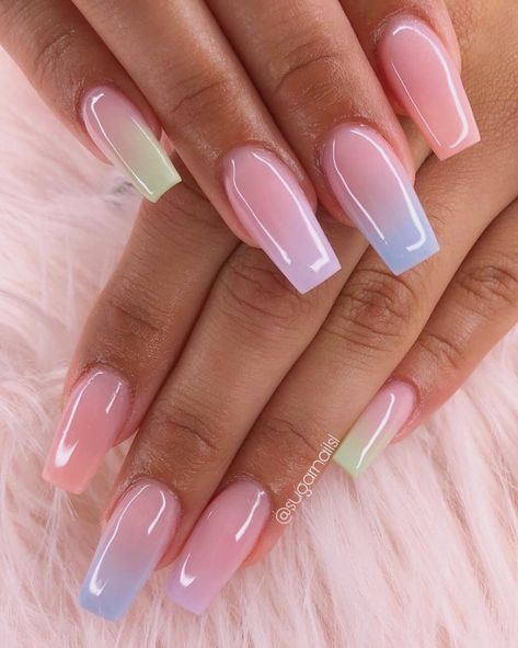 Aesthetic Nails Ideas, Gradient Nail Design, Apparel Boutique, Airbrush App, Aesthetic Nails, Wedding Nails For Bride, Hippie Girl, Nail Art Wedding, Gradient Nails