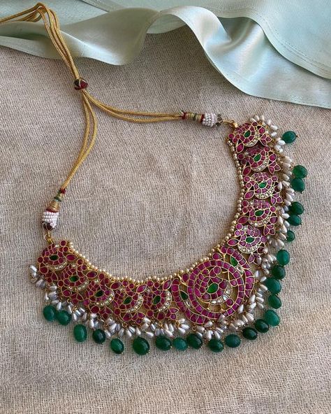 Daivik.in™ on Instagram: "Pure Kemp Brass Necklace with green pearl drops ❤️😍 Product code-703 www.daivik.in/703 Please use the above product code or link to know the prices and order." Temple Work, Kemp Jewellery, Kemp Necklace, Necklace With Pearl, Saree Jewellery, Jewelry Set Design, South Indian Jewellery, Green Pearls, Brass Necklace