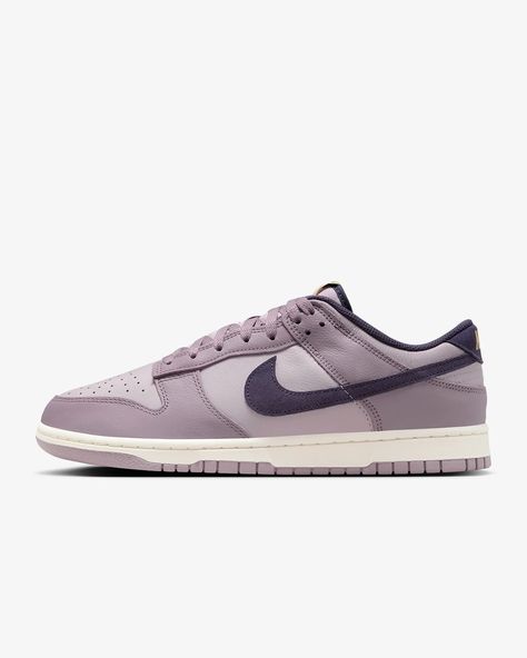 Nike Dunk Low Retro SE Men's Shoes. Nike.com Light Violet, Nike Dunk Low, Dunk Low, Shoes Nike, Nike Dunk, Nike Dunks, Raisin, Color Blocking, Men's Shoes