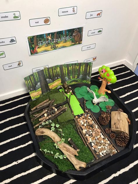 #thegruffalo #tuffspot #eyfs #eyfsideas #eyfsteacher #smallworld #smallworldplay #continousprovision Gruffalo Tuff Tray Ideas, Julia Donaldson Activities Eyfs, Gruffalo Activities Eyfs, Gruffalo Eyfs, Gruffalo Activities, Tuff Spot, The Gruffalo, Eyfs Activities, Book Baskets