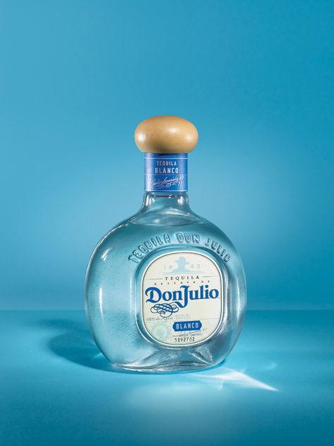 Bottles Of Alcohol Aesthetic, Don Julio Bottle, Tequila Don Julio, Don Julio Tequila, Coachella Vibes, Alcohol Packaging, Business Flyers, Alcohol Aesthetic, Paint And Sip