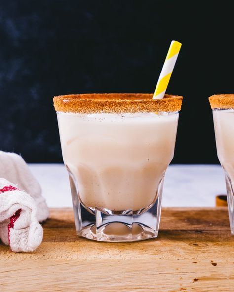 Rumchata Fireball Shots, Fireball And Rumchata, Rumchata And Fireball, Cinnamon Toast Crunch Shot, Rumchata Drinks, Fireball Drinks, Rumchata Recipes, Cinnamon Sugar Rim, Fireball Whiskey