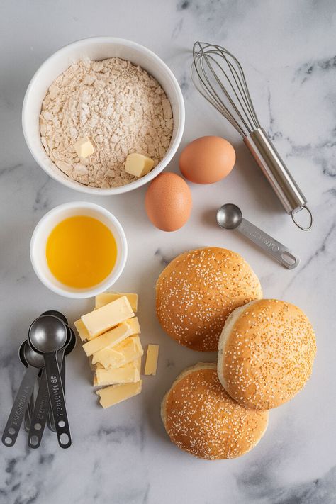 Why buy when you can DIY? These homemade keto hamburger buns are fresher, healthier, and taste way better than store-bought!

#DIYKeto #HealthyBuns #KetoMealPrep



https://ketokrush.com/keto-hamburger-buns-your-guide-to-low-carb-alternatives/ Keto Hamburger Buns, Keto Yogurt, Keto Hamburger, Keto Egg Salad, Keto Buns, Italian Sausage Recipes, Carb Alternatives, Flour Alternatives, Keto Side Dishes