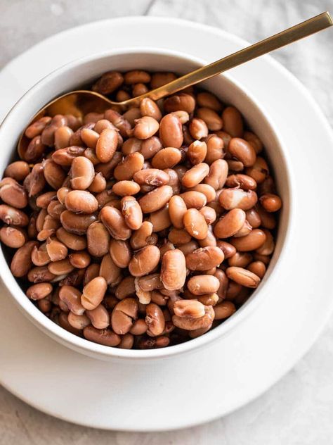 Pinto Beans Instant Pot, Beans Instant Pot, Make Refried Beans, Pinto Bean Recipes, How To Cook Beans, Side Dish Recipes Easy, Instant Pot Dinner Recipes, Instapot Recipes, Pinto Beans