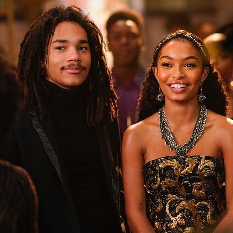 freeform’s grown-ish on Instagram: “you’re cordially invited to the black minds matter fundraiser event. _ _ _ new episode of #grownish tomorrow at 8/7c on @freeform.” Luca And Zoey, Luka Sabbat Grownish, Grownish Cast, Zoey Grownish, Luca Sabbat, Zoey Johnson, Trevor Jackson, Francia Raisa, Luka Sabbat