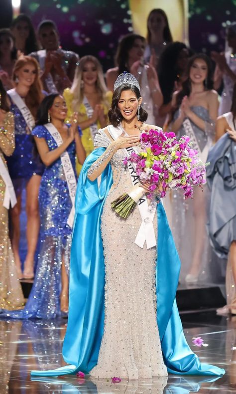 Sheynnis Palacios de Nicaragua es Miss Universe 2023 Miss Australia, Miss Universe 2023, Estilo Taylor Swift, Miss Universe, Beauty Queen, Beauty Pageant, Beauty Queens, Nicaragua, Chainsaw