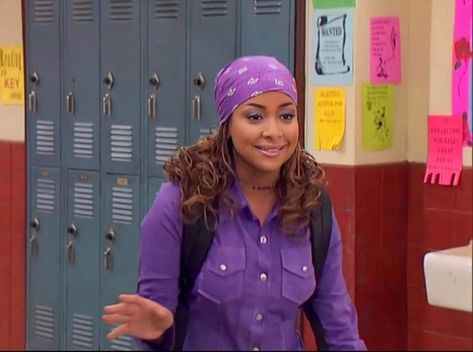 Raven Symone Thats So Raven, Raven Symone Outfits, Raven Simone Outfits, Raven Baxter Aesthetic, Raven Symone 2000s Outfits, Raven Baxter Hairstyles, Thats So Raven Aesthetic, That's So Raven Outfits, Raven Baxter Outfits