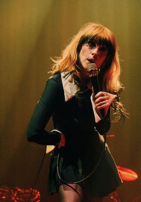 60s Inspired Outfits, Haley Williams, Hayley Paramore, Taylor York, Paramore Hayley Williams, Taylor Momsen, My Kind Of Woman, Playlist Covers, Hayley Williams