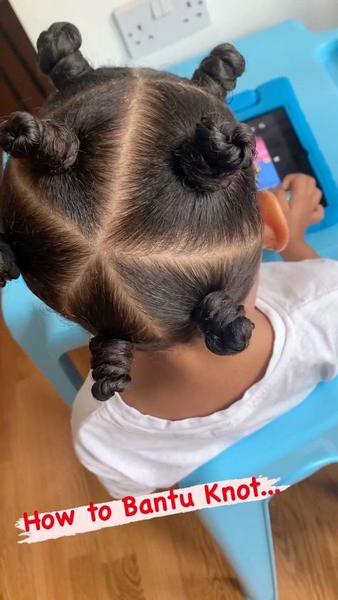 FABULOUS KNOT HAIRSTYLES IDEAS FOR GIRLS - PEINADOS CON NUDOS Bantu Knots Parting, Toddler Bantu Knots, Bantu Knots For Kids, Hair Custard, Bantu Knot Styles, Knot Hairstyles, Raven Hair, Daughter Hairstyles, Bantu Knot Hairstyles