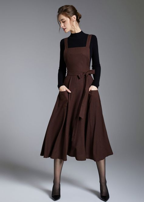 Cute Pinafore Dress, Work Dress Brown, Brown Pinafore Dress, Long Linen Dress Pattern, Jumper Outfit Women, Long Pinafore Dress, Womens Pinafore Dress, Pinafore Dress Outfit, Vintage Pinafore Dress