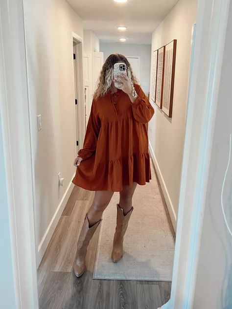 Midsize Cowboy Boots Outfit, Thanksgiving Outfit Midsize, Thanksgiving Outfit 2023, Fall Cowboy Boot Outfits, Pumpkin Picking Outfit Fall, Fall Cowboy Boots, Pumpkin Picking Outfit, Cowboy Boots Outfit Fall, Dress Midsize