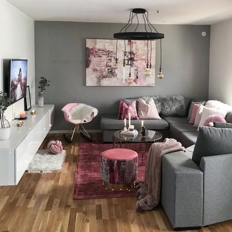 Ruang Tv, Gray Couch, First Apartment Decorating, Dekorasi Kamar Tidur, 아파트 인테리어, Living Room Decor Cozy, Pink Decor, Living Room Decor Apartment, Living Room Inspo