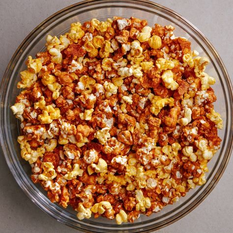 Cheddar Popcorn Recipe, Lemon Rosemary Salmon, Caramelized Honey, Popcorn At Home, Garrett Popcorn, Cheddar Cheese Powder, Cheddar Popcorn, Classic French Desserts, Asparagus Seasoning