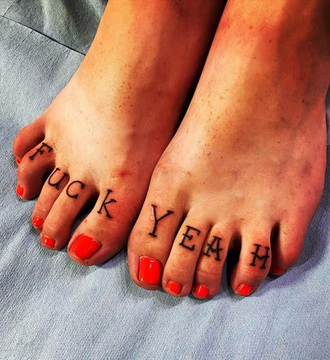 Toe Tattoos Details Toe Tattoo, Toe Tattoos, Tattoos For Lovers, Tattoo Ideas For Men, Tattoo Design Ideas, Unique Tattoo Designs, Funny Tattoos, Foot Tattoo, Word Tattoos