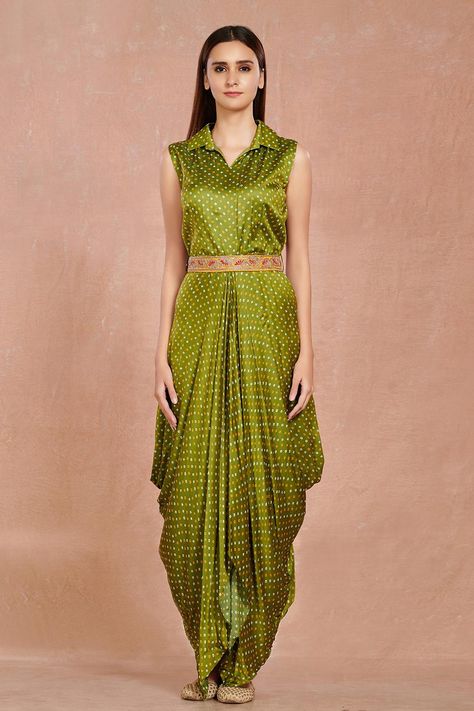 Buy Onaya Green Satin Harem Bandhani Print Jumpsuit Online | Aza Fashions Indian Designer Suits Party Wear, Satin Dress Outfit, Bandhani Print, Bandhani Dress, Embroidered Jumpsuit, Jumpsuit For Women, Embroidered Belt, Dress Tutorials, New Address