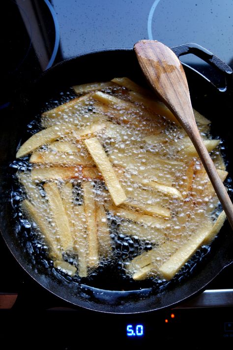 the perfect stovetop french fries | The Baking Fairy Deep Fried French Fries, Perfect French Fries, Best French Fries, Making French Fries, Homemade Fries, French Fries Recipe, Sweet Potato Fries Baked, Homemade French Fries, Frozen French Fries