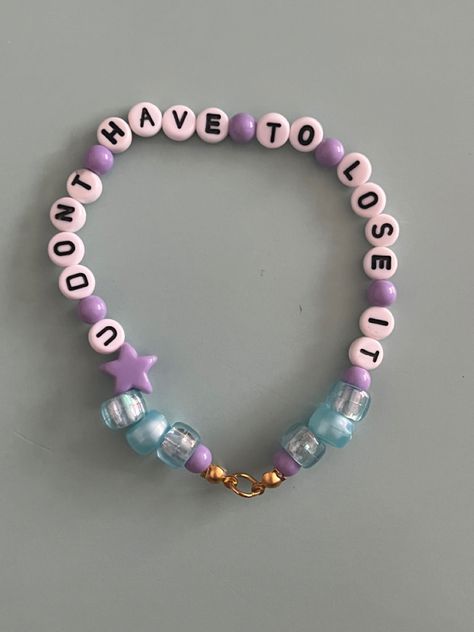 Swiftie Bracelets, Taylor Bracelet Ideas, Taylor Bracelet, Eras Bracelets, Eras Tour Bracelets, So Make The Friendship Bracelets, Friendship Bracelet Ideas, Make The Friendship Bracelets, Taylor Smith