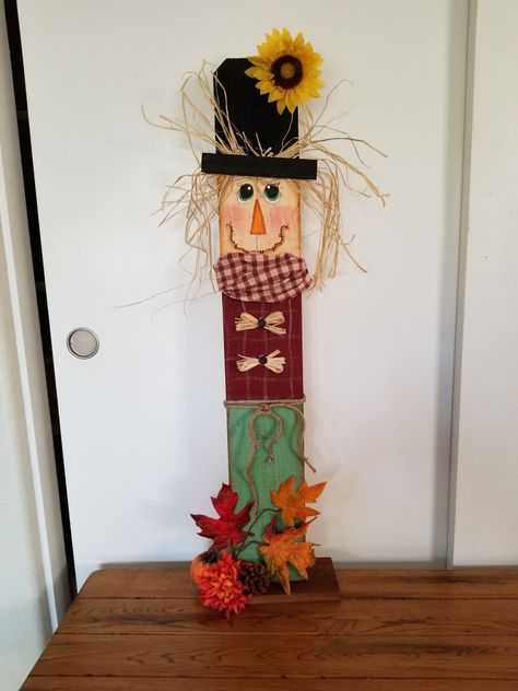 Scarecrow Wood craft Scarecrow Board Ideas, Wood Scarecrow Crafts, Wood Scarecrow Ideas, Diy Wood Scarecrow, Wood Scarecrow Diy, Wooden Scarecrow Ideas, Diy Wooden Scarecrow For Porch, Scarecrow Ideas, Scrap Wood Scarecrow Diy