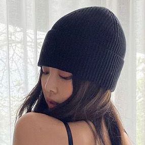 Jennie lq icon !! DONT REPOST Jennie Hat, Heron Preston, Logo Label, Blackpink Jennie, Preston, Ribbed Knit, Calvin Klein, Organic Cotton