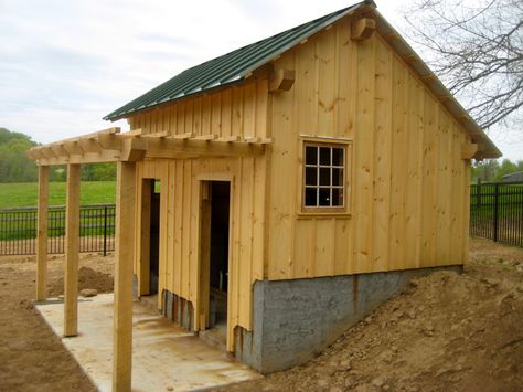 Shed Built Into Hillside, Sugar Shack Plans, Detached Studio, Brown Houses, Boat Garage, Chicken Shed, Small Barns, Pool Shed, Wedding Bathroom