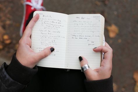 Humans of NY 10.09.14 Humans Of New York, Smash Journal, Pretty Journals, Commonplace Book, My Schedule, Pocket Journal, Writing Assignments, My Feelings, Pocket Notebook