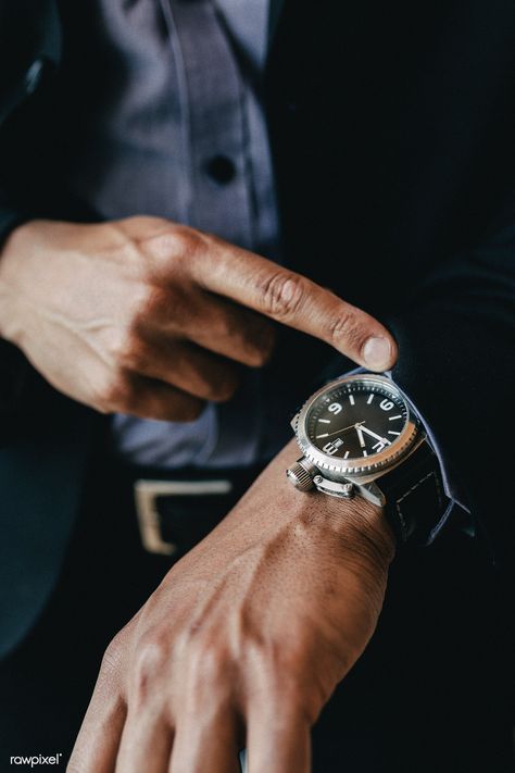 Closeup of a luxury men's watch | premium image by rawpixel.com / McKinsey  #picture #photography #inspiration #photo #business #businessman #watch #luxury #fashion Business Man Photography, Watch Photography, Swiss Army Watches, Business Photoshoot, Shotting Photo, Men Photoshoot, Man Photography, Watch Luxury, Watch Photo