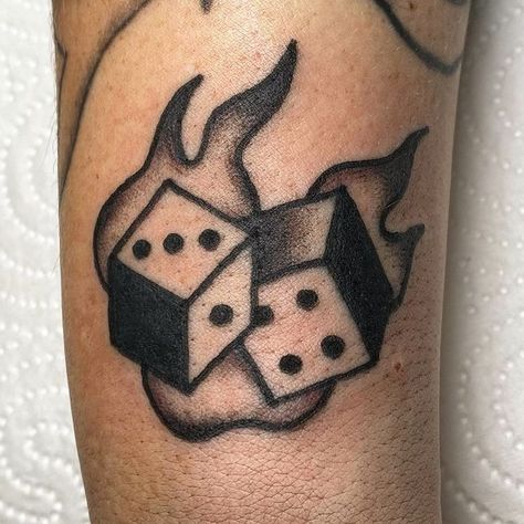 TATTOOS BY HANNAH on Instagram: "FLAMING DICE 🔥 Tattooed for Roxy DM to book in with me!"