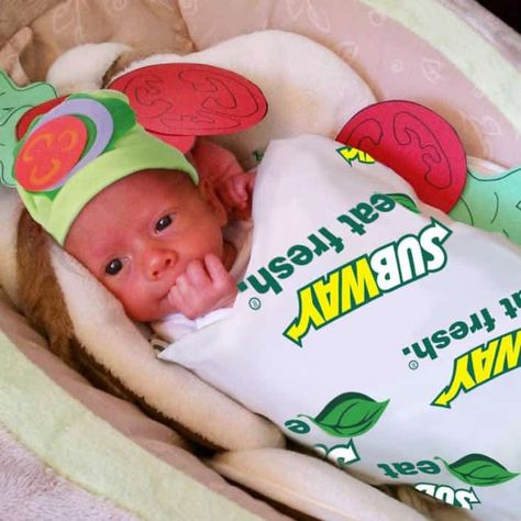 Subway Baby Blanket Blanket Costume, Subway Baby, Newborn Halloween Costumes, Hat Photography, Baby Boy Halloween, Newborn Halloween, Baby Kostüm