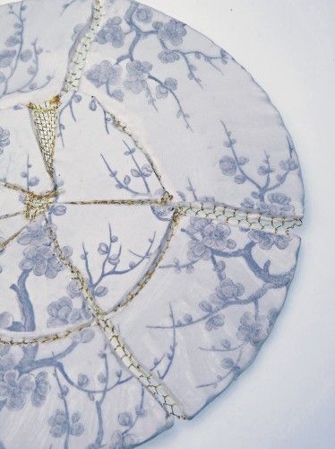 Harriet Lawton Embroidered Ceramics, Kintsugi Plate, Kintsugi Art, X Stitch, Make Do And Mend, Contemporary Embroidery, Art Textile, Ceramic Artists, Ceramic Sculpture