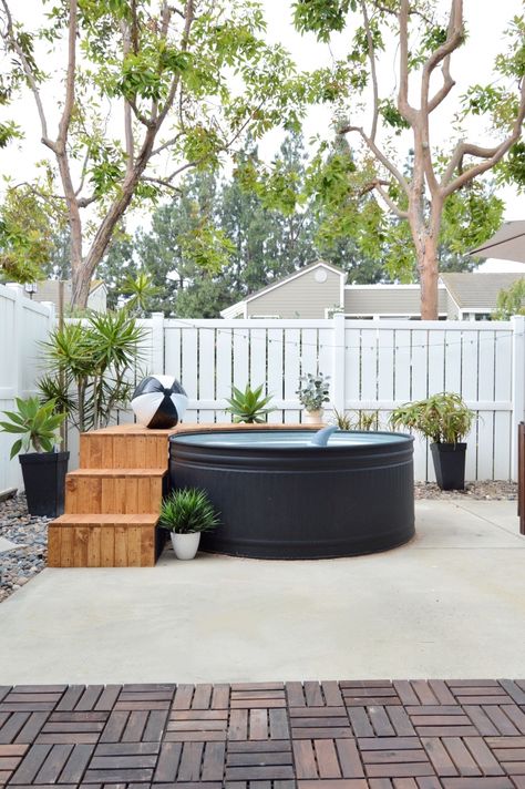 Our stock tank pool {part one} Trough Pool, Backyard Refresh, Stock Tank Swimming Pool, Ideas De Piscina, Tank Swimming Pool, Stock Pools, Diy Stock Tank, Stock Tank Pool Diy, Pond Pool