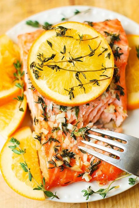 Orange Rosemary-Thyme Salmon Thyme Salmon, Rosemary Salmon, Healthy Salmon, Gluten Free Recipes For Dinner, Cooking Salmon, Roasted Salmon, Baked Salmon, Fish Dishes, Salmon Recipes