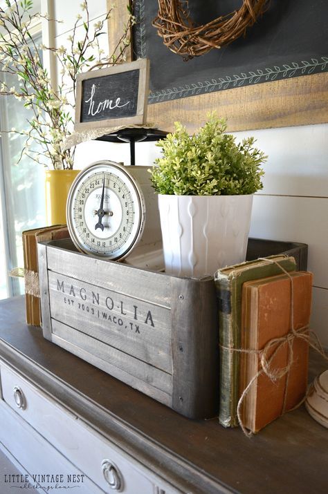 5 Ways to Style a Wooden Crate Farmhouse Vignette Rustic Wooden Box Centerpiece, Wooden Box Centerpiece, Farmhouse Tabletop, Rustic Wooden Box, Vibeke Design, Cottage Shabby Chic, Casa Country, Ideas Hogar, Deco Retro