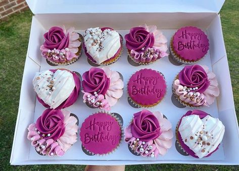 Mini Cakes Valentines Day, Mother’s Day Cupcakes, Mothers Day Cupcakes, Cupcake Decorating Tips, Fancy Cupcakes, Cupcakes Ideas, Pretty Cupcakes, Cupcake Cake Designs, Buttercream Cupcakes