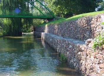 Bridge Protection | Gabion Supply Diy Retaining Wall, Gabion Retaining Wall, Brick Works, Gabion Baskets, Gabion Wall, Stone Retaining Wall, Sport Park, Pond Landscaping, Dry Stone Wall