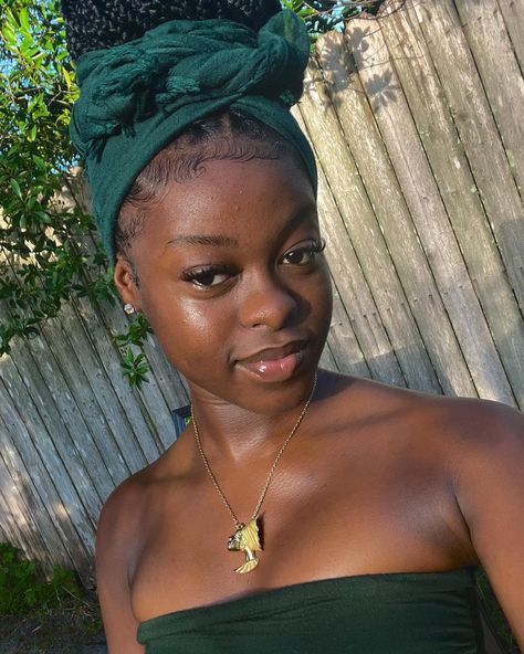 Dread Scarf Styles, Green Headwrap Outfit, Low Turban Bun, Green Head Wrap, Turban With Braids, Head Scarf Braids, Headwrap Styles Black Women, Headwrap With Braids, Head Wrap With Braids