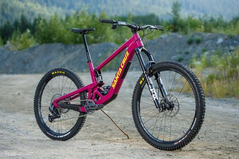 Santa Cruz Bronson, Giant Bicycles, Mountain Bike Action, Cross Country Bike, Bike Builder, Downhill Bike, One Hit Wonder, Mix Photo, Tubeless Tyre