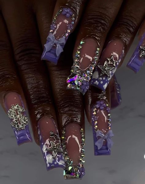 Bling Acrylic Nails Purple, Baddie Bling Nails Purple, Masquerade Ball Nail Ideas, Junk Nails Long, Purple Nails Baddie, Purple Rhinestone Nail Designs, Purple Diamond Nails, Purple Junk Nails, Purple Nail Acrylic