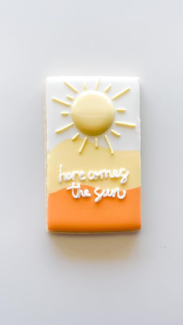 Frosted Art by Hannah on Instagram: "Here comes the sun☀️ The sweetest theme for a first birthday! 🤍 . . . . . #birthdaycookies #firstbirthdaycookies #sunshinecookies #satisfying #oddlysatisfying #sugarcookies #cookiedecorating" Here Comes The Sun Cookies, Here Comes The Son Cookies, Sun Sugar Cookies, Sun Baby Shower Theme, Sunshine Basket, Sunshine Cookies, Here Comes The Son, First Birthday Cookies, Desert Ideas