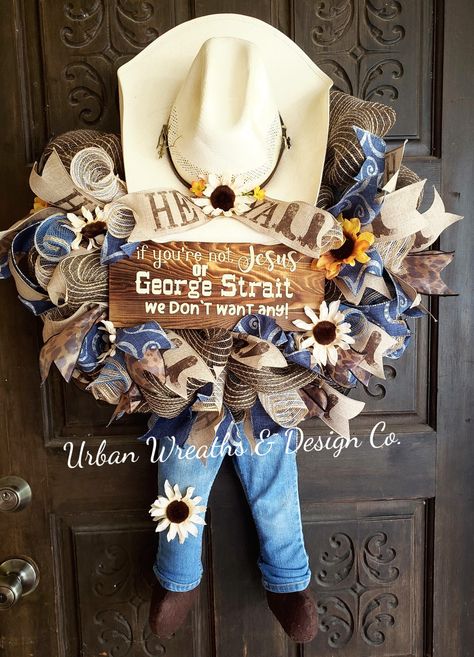 Western Wreaths, Cowboys Wreath, Wreaths Design, Cowboy Crafts, Valentine Wreath Diy, Mesh Ribbon Wreaths, Western Crafts, Scarecrow Wreath, Cowboy Decorations