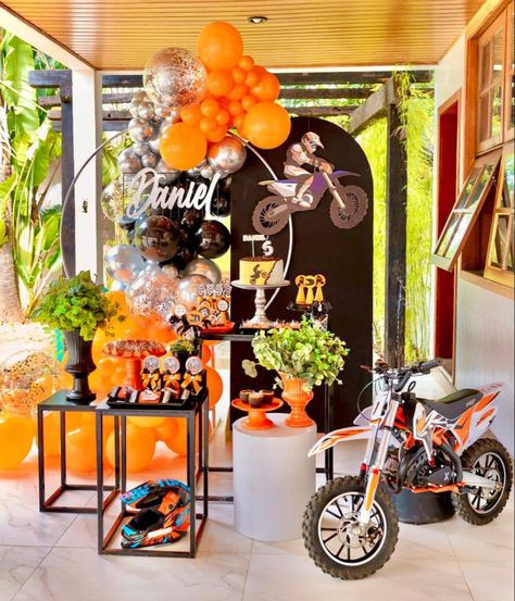 Motorcycle Bday Theme, Dirt Bike Centerpiece Ideas, Motorcycle Birthday Party Ideas, Motor Cross Birthday Party Ideas, Ktm Birthday Party Ideas, Ktm Birthday Party, Dirt Bike Birthday Party Decorations, Motorcycle Party Ideas Kids, Motocross Birthday Party Decorations