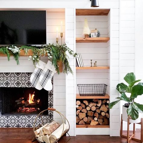 love these built in shelves with wood storage creating a recessed fireplace Indoor Log Storage, Firewood Storage Indoor, Farmhouse Fireplace Decor, Built In Shelves Living Room, Mantel Ideas, Fireplace Built Ins, Farmhouse Fireplace, Fireplace Remodel, Indoor Fireplace